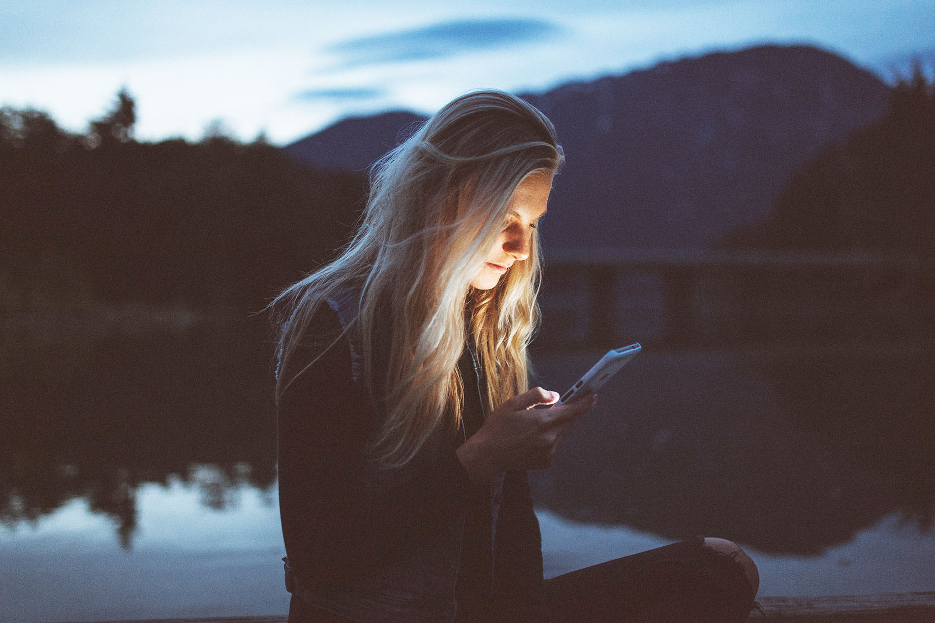 woman using social media